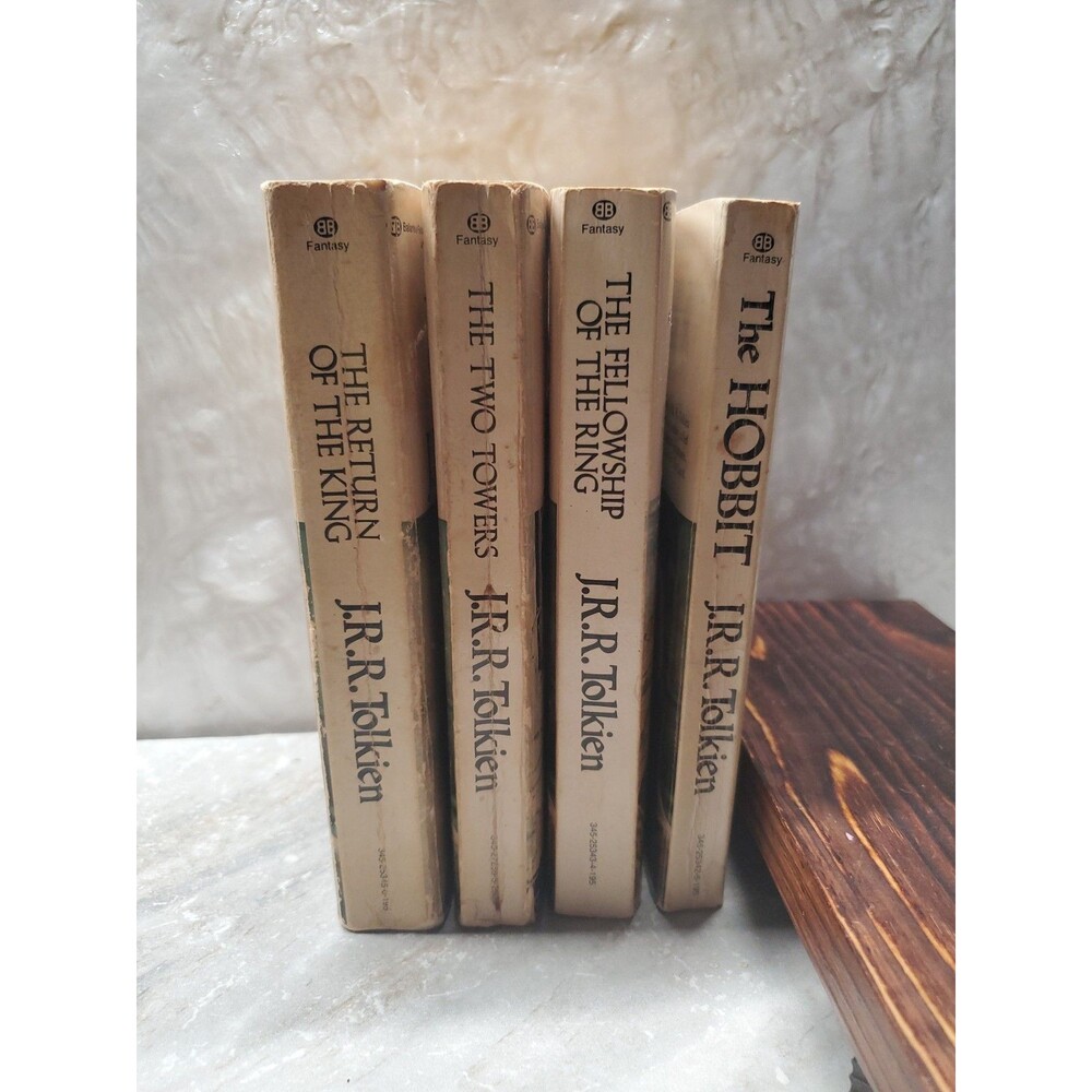 Lord Of The Rings, Hobbit JRR Tolkien Ballantine Books Lot Of 4 1970s Vintage